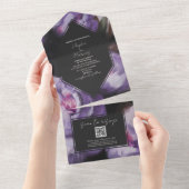 Botanische dramatische Lila Blumenhochzeit RSVP QR All In One Einladung (Abreißen)