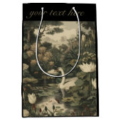 Botanische Elegance - Schwan im Wald Mittlere Geschenktüte (Vorderseite)