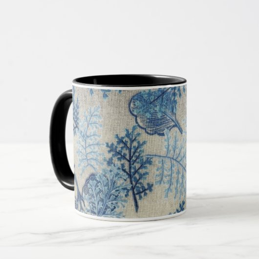 Botanische Eleganz: Blaue Blätter & Blüten Tasse (Vorderseite Links)