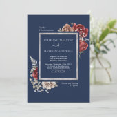 Botanische Hochzeit der Rote Rose Navy Blue Burgun Einladung (Stehend Vorderseite)