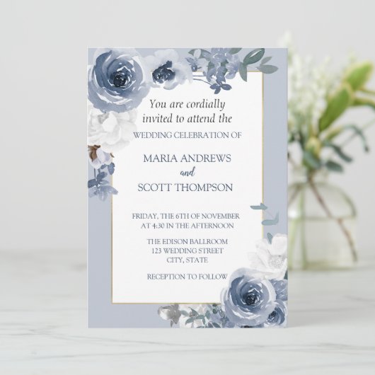 Botanische Hochzeit in blau-weißem Blütengold Einladung (Stehend Vorderseite)