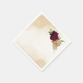 Botanische Hochzeit in Maroon-Beige Serviette (Ecke)