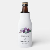 Botanische Hochzeit mit lila Blumenwasser Flaschenkühler (Flaschenvorderseite)