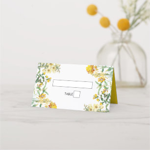 Botanische Hochzeit mit Vintagem Gelbwasser Platzkarte