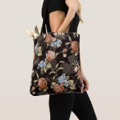 Botanische Rose: abstraktes Blumenmuster. Tasche (Von Nahem)
