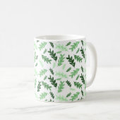 Botanische, rustikale grüne Blätter Kaffeetasse (VorderseiteRechts)