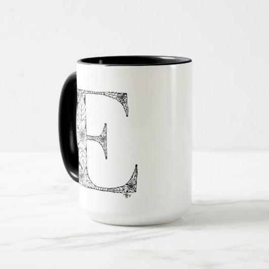 Botanische Tasse des Buchstabe-E, Kunst durch (Vorderseite Links)
