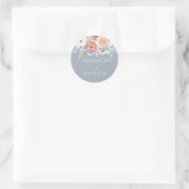 Botanische Verlobung Floral Dusty Blue Wedding Runder Aufkleber (Tasche)