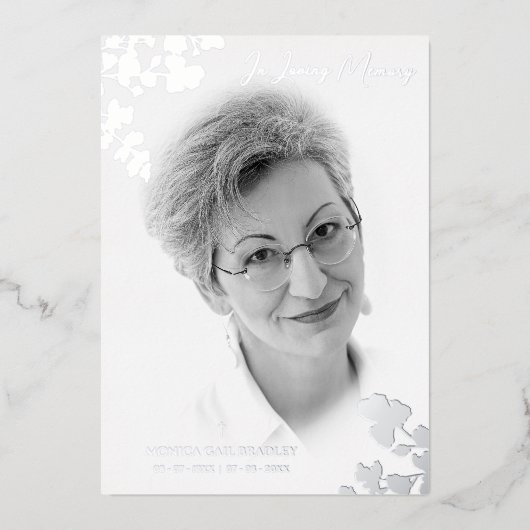 Botanische Zweige aus echtem Schwarz-weißem Foto Folieneinladung (Vorderseite)