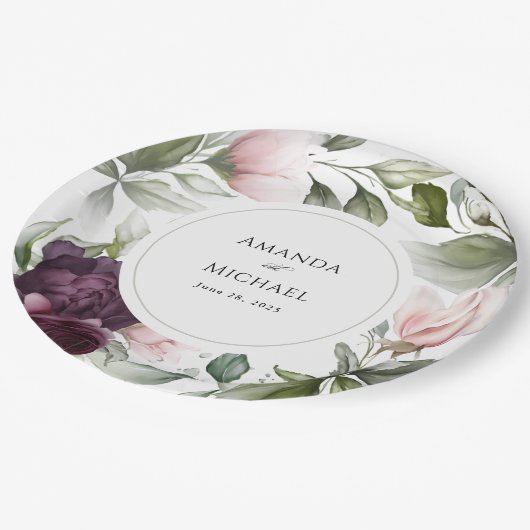 Botanischer Charme-Hochzeit in Rosa und Pflaume Pappteller (Schrägansicht)