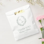 Botanischer Kranz von Sage Green Monogram Vielen D Geschenktütchen (Versiegelt)