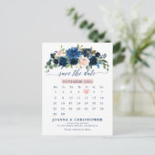 Botanischer Navy Blush Pink Rose Save the Date Ankündigungspostkarte (Stehend Vorderseite)