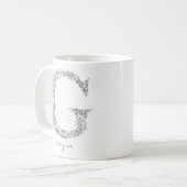 Botanischer Schwarz-weißer Monogramm-Floral-Brief Kaffeetasse (Vorderseite Links)