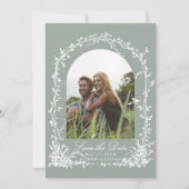 Botanischer Torbogen-Garten Sage Green Hochzeitsfo Save The Date (Vorderseite)