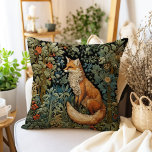 Botanischer Wald Fox William Morris Inspiriert Kissen<br><div class="desc">Dieses herrliche Kissen besticht durch ein skurriles Design,  das inmitten eines üppigen Waldes einen angenehmen Fuchs ins Leben ruft. Umgeben von faszinierenden botanischen Blätter und zarten Jugendstilfloralen.</div>