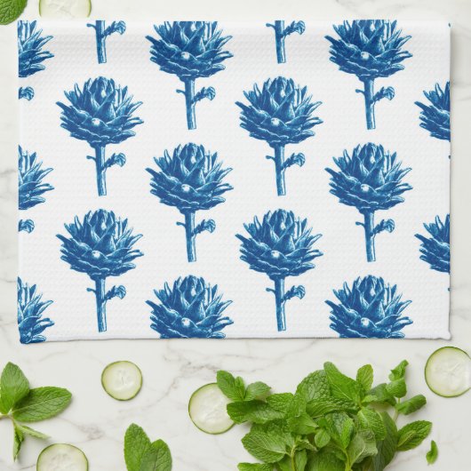Botanisches Artichoke Print, Indigoblau und Weiß Geschirrtuch (Gefaltet)