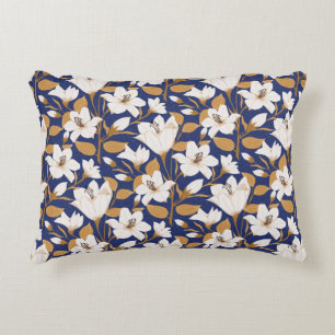 Botanisches blaues Beige-Lily-Floral-Muster Dekokissen