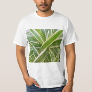 Botanisches Design aus grün und weiß schattiertem  T-Shirt