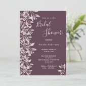 Botanisches lila Brautparty Einladung (Stehend Vorderseite)