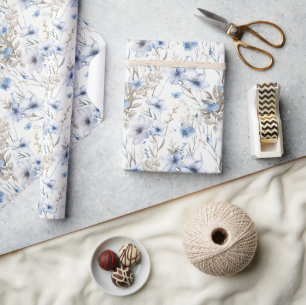 Botanisches Muster in zartem Wasser - Weich blau Geschenkpapier