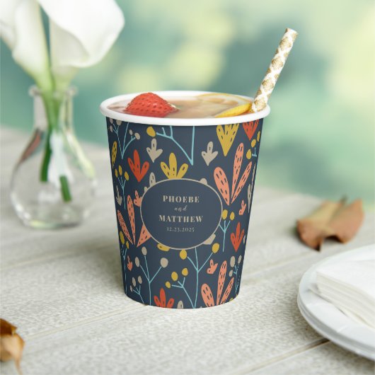 Botanisches Muster von Zweigen und Blätter Pappbecher (In Situ)