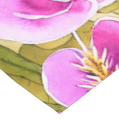 Botanisches Rosa und goldene Blume Tischdecke (Schrägansicht)