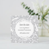 Botanisches Silbergraumuster Save the Date Einladung (Stehend Vorderseite)