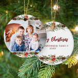 Botanisches Woodland Weihnachtsgebirge Foto Keramik Ornament<br><div class="desc">Dieses botanische Weihnachtsschmuck in Aquarellfarbe ist ein großes Familiengeschenk, mit einem Foto auf der Vorderseite, Familienname und Jahresdatum auf der Rückseite, mit rustikalem Grün, Nadelkronen und Beeren auf der oberen und unteren Seite. Bitte Karo aus der Kollektion für passende Produkte und kontaktiere mich über den Zazzle Chat für Design-Änderungen, andere...</div>
