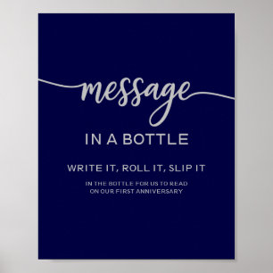 Botschaft in einer eleganten Flasche in Navy Blau  Poster