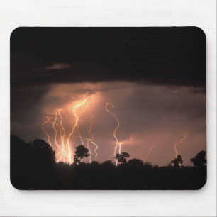 Botswana, Moremi-Wildreservat, Blitze füllen Mousepad