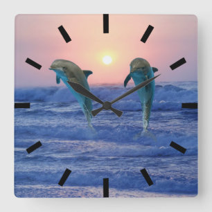 Bottlenose-Delphin am Sonnenaufgang Quadratische Wanduhr