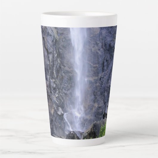 Bottom Bridalveil Falls, Yosemite, CA Milchtasse (Vorderseite)