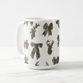 Bottom Lands Camo Coquette Bow for Women Deer Hunt Kaffeetasse (Vorderseite Links)