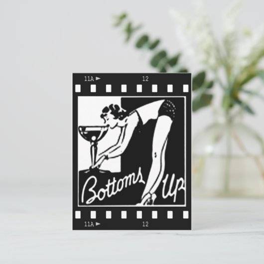 Bottoms Up Retro Lady Drinking Huge Martini Postkarte (Stehend Vorderseite)