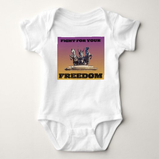 Boudicca Baby Strampler (Vorderseite)
