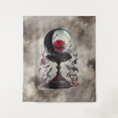 Boudoir | Crystal Ball Crescent Moon Rote Rosen Wandteppich (Vorderseite)