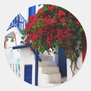 Bougainvillea, außerhalb eines Hauses, Mykonos Runder Aufkleber
