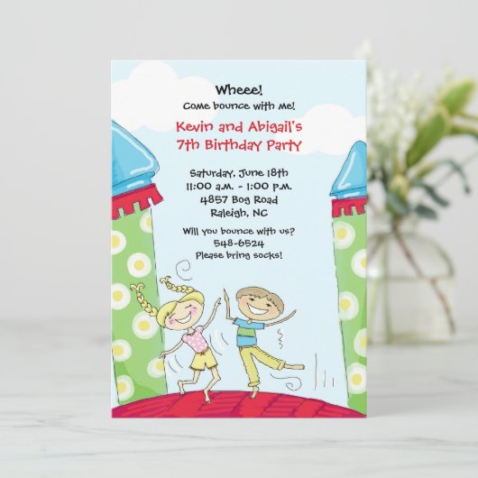 Bounce House Party Einladungen Grüner Junge und Mä (Stehend Vorderseite)