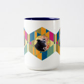 Bouncing Hexagon Zwei-Tone-Tasse Zweifarbige Tasse (Mittel)