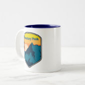 Boundary Peak Nevada Sunrise Zweifarbige Tasse (Vorderseite Links)