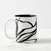 Bouquet Blanc: Abstrakt Weiß und Schwarz Zweifarbige Tasse (Links)
