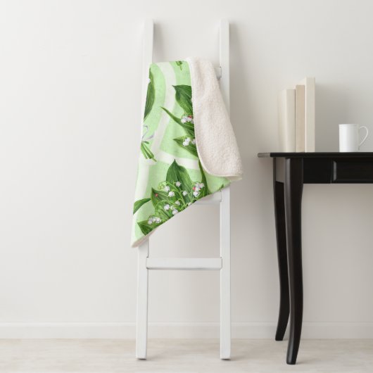 Bouquet der Lilie des Tales Blume auf grün Sherpadecke (Beispiel)