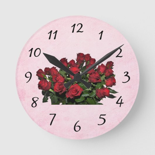 Bouquet der rote Rosen Runde Wanduhr (Vorderseite)