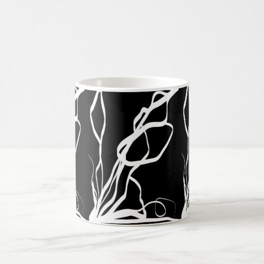 Bouquet Noir: Abstrakt Schwarz & Weiß Kaffeetasse (Mittel)