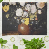 Bouquet von Blume in einer Erdenware-Vase Geschirrtuch (Gefaltet)