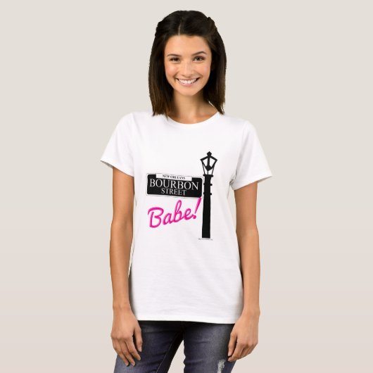 Bourbon Street Babe New Orleans Reisemotto T-Shirt (Vorne ganz)