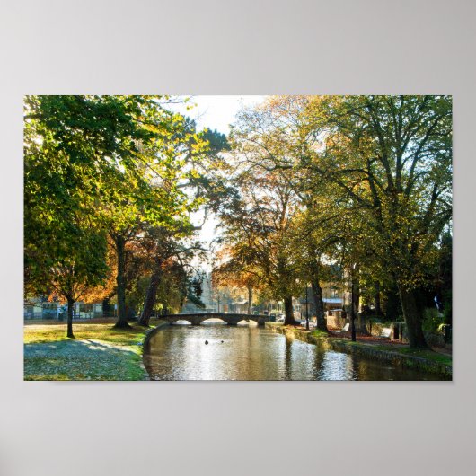 Bourton on Water Autumn Trees Cotswolds UK Poster (Vorne)