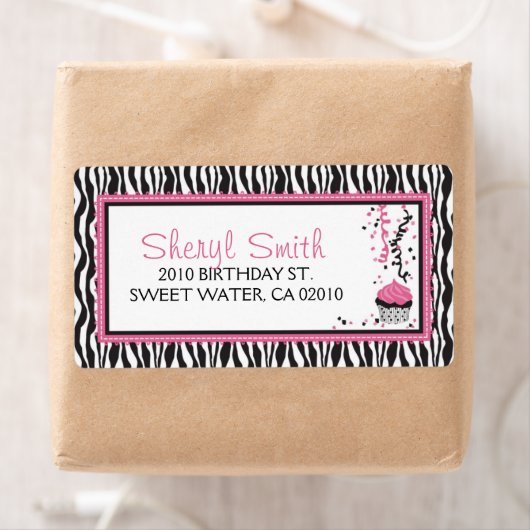 Boutique Chic Cupcake Shipping Label (Insitu)