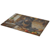 Bouvier des Flandres Cooking in Kitchen Schneidebrett (Ecke)