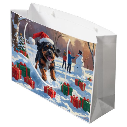 Bouviers des Flandres Weihnachtsfest Schneeszene Große Geschenktüte (Rückseite Schrägansicht)
